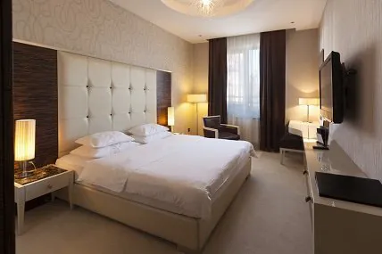 Beleuchtung eines Hotelzimmers